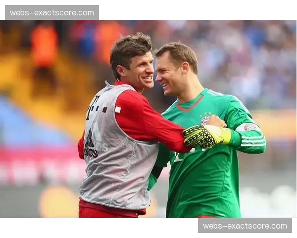 赛前发布会：图赫尔确认诺伊尔与穆勒可出战对阵多特的关键战